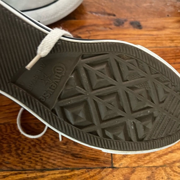 Gently used High too Converse Boys Neon Yellow and Grey Size 4 - Picture 3 of 6